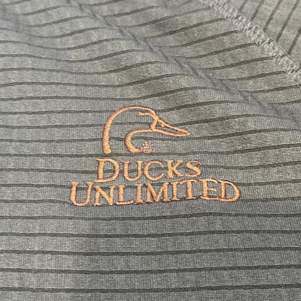 DUCKS UNLIMITED: Navy Long Sleeve 1/4 Zip Pullover Sweater, Adult-Large L